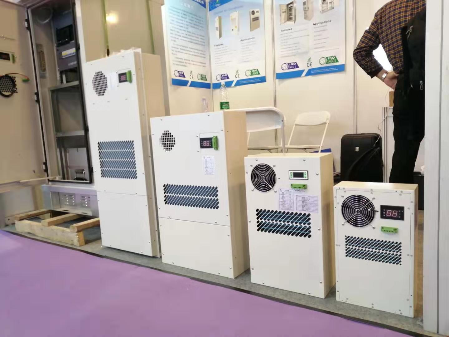 Exhibition Presence 3