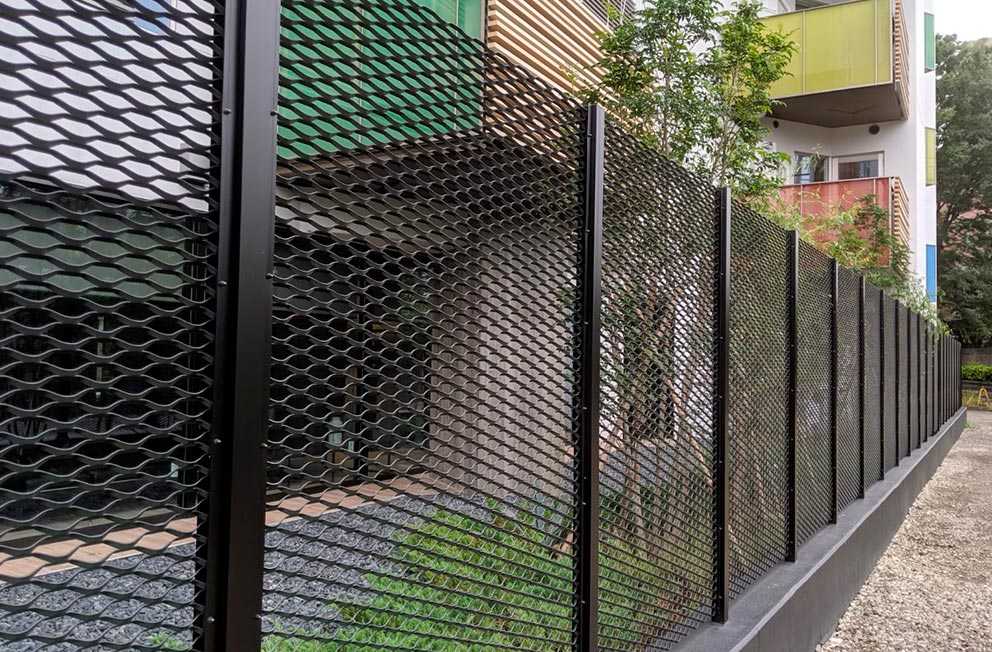 Custom Expanded Perforated Metal Mesh-Carbon Steel/Stainless Steel/Aluminum for Filter &amp; Fencing | OEM Accepted